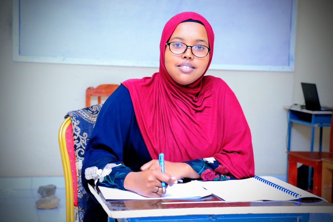 Naima Husssein Ahmed a student at Amoud University School of Postgraduate Studies and Research (ASPGSR), undertaking masters degree in Finance and accounting, keenly listening to questions from the panelists, at Amoud University School of Postgraduate Studies and Research (ASPGSR), during her defense session of her Research Proposal Viva Voce conducted on Monday, January 27th, 2020 at Amoud University School of Postgraduate Studies and Research (ASPGSR), Borama Campus.